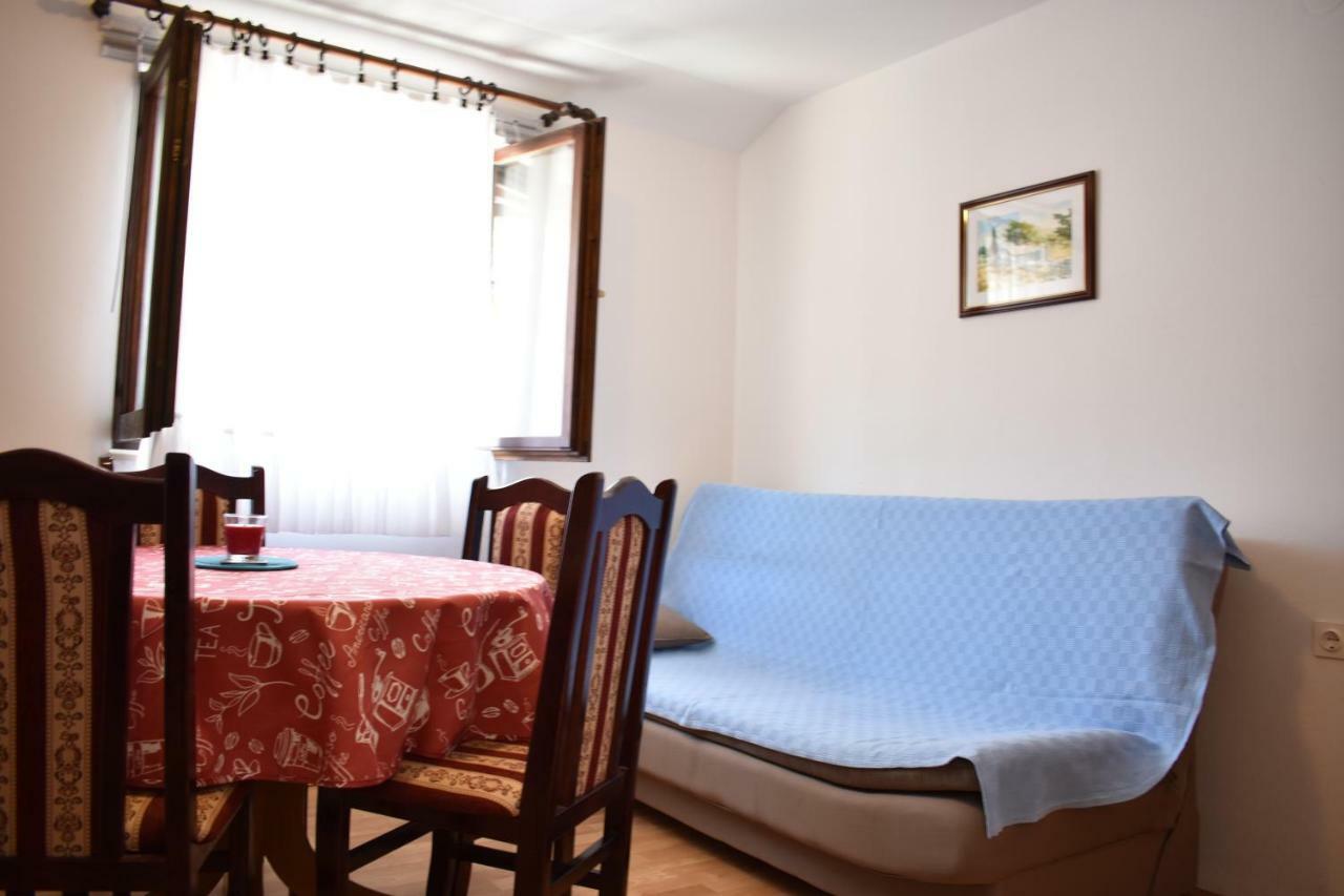 Nin-dodo Apartment