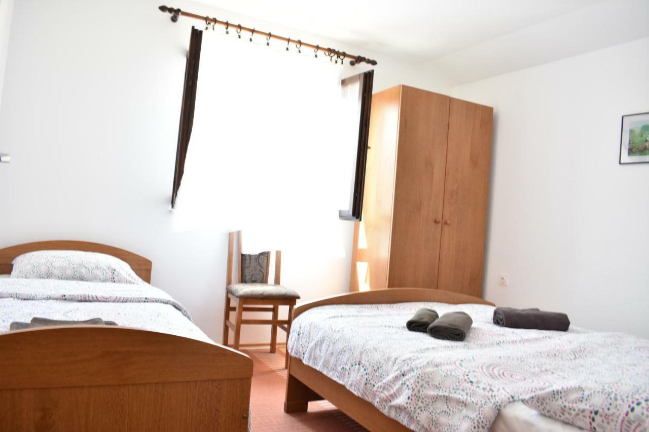 Nin-dodo Apartment